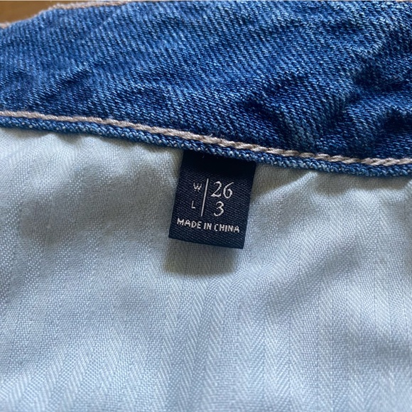 Abercrombie and Fitch Distressed Jean Shorts - Picture 6 of 11